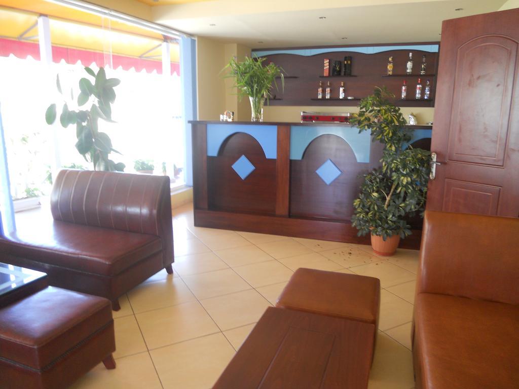 Hotel Soan Саранде Екстериор снимка