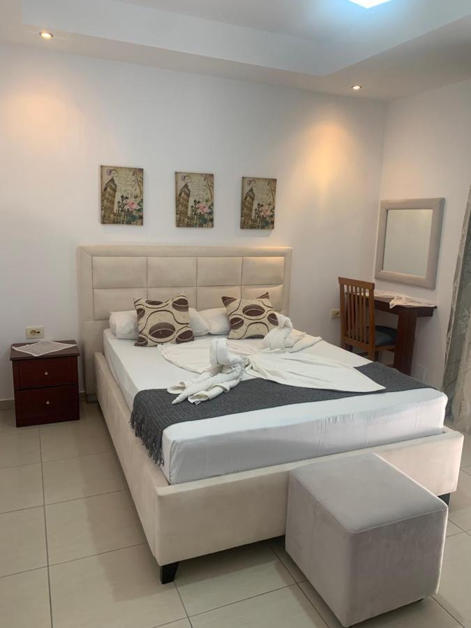 Hotel Soan Саранде Екстериор снимка