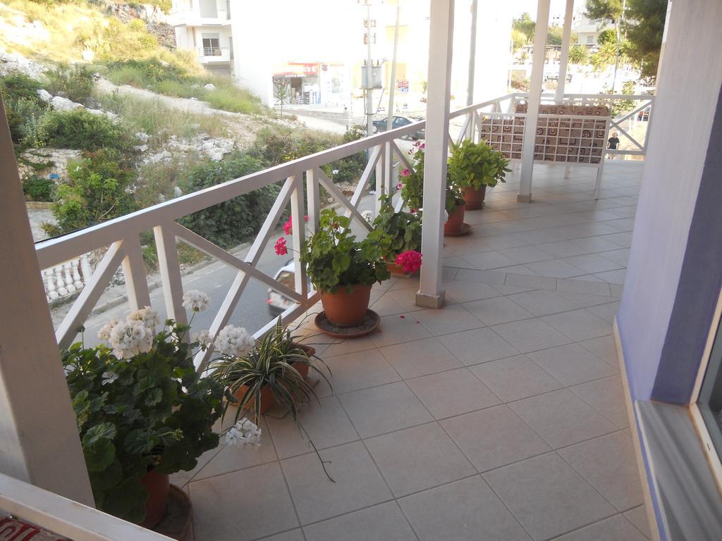 Hotel Soan Саранде Екстериор снимка