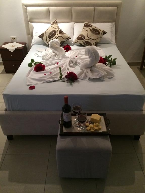 Hotel Soan Саранде Екстериор снимка