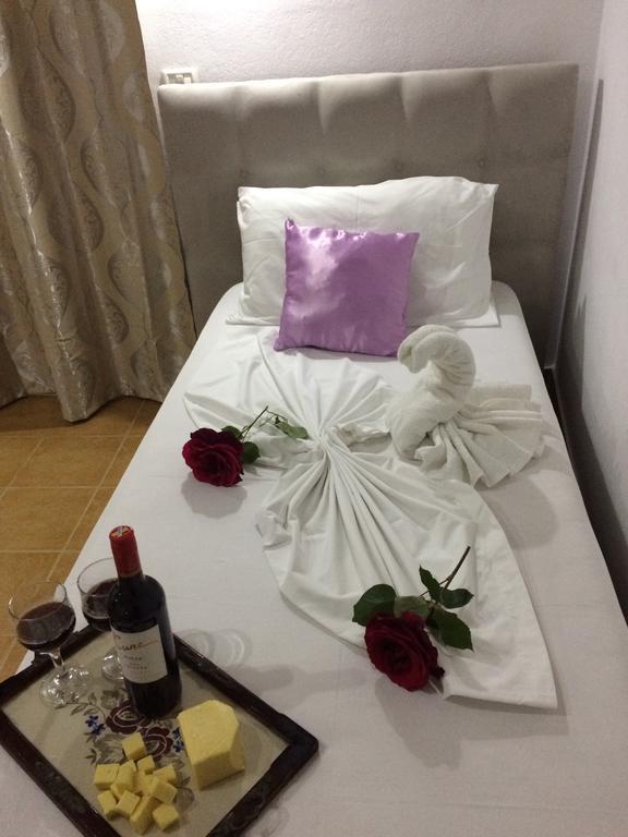 Hotel Soan Саранде Екстериор снимка