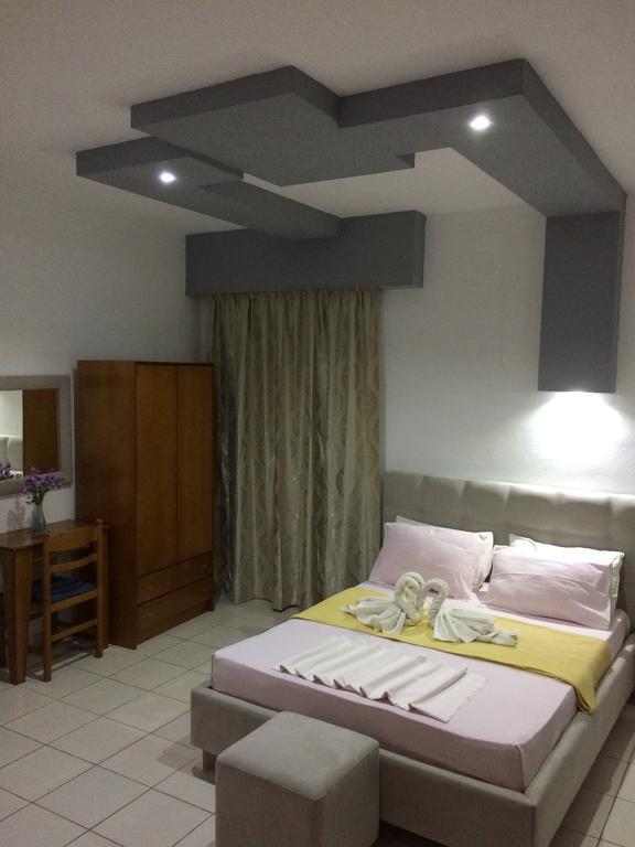 Hotel Soan Саранде Екстериор снимка