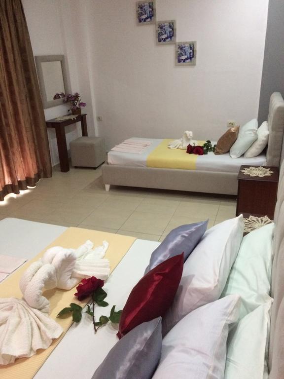 Hotel Soan Саранде Екстериор снимка